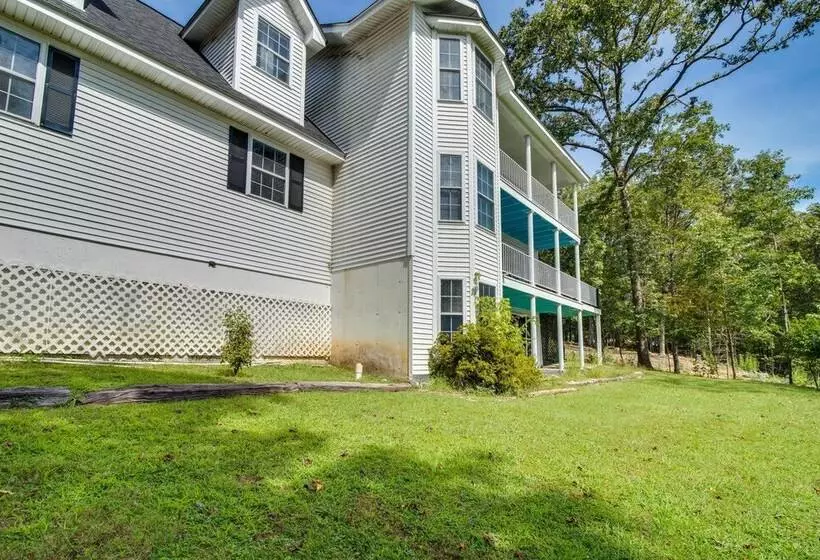 Spacious White Rivers Jewel: Fishing Haven!