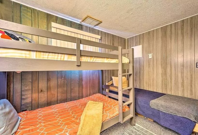 North Creek Chalet W/ Fire Pit Near Gore Mountain!