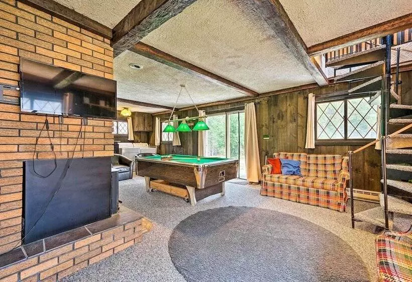 North Creek Chalet W/ Fire Pit Near Gore Mountain!