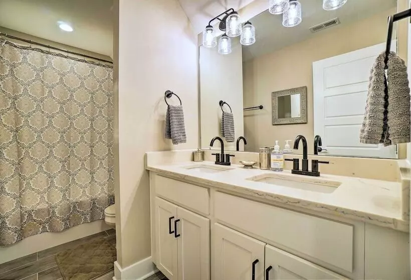 Goodlettsville Home ~ 4 Miles To Raceway!