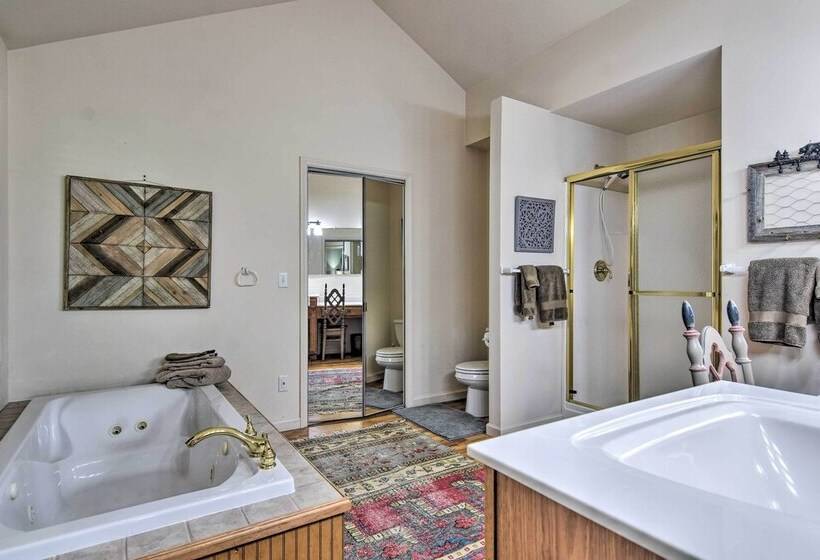 High Gravity  Banner Elk Custom Chalet W/ Views!