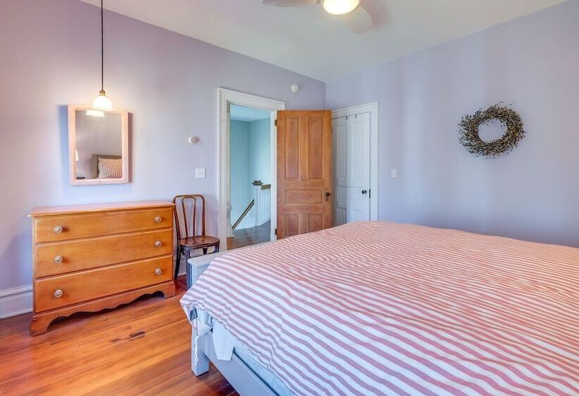 Historic Casco Bay Home On Great Diamond Island