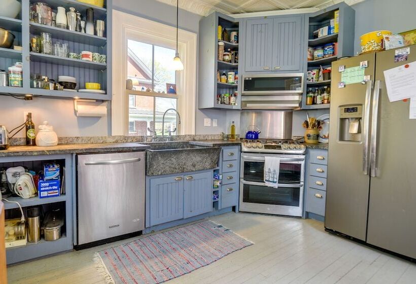 Historic Casco Bay Home On Great Diamond Island