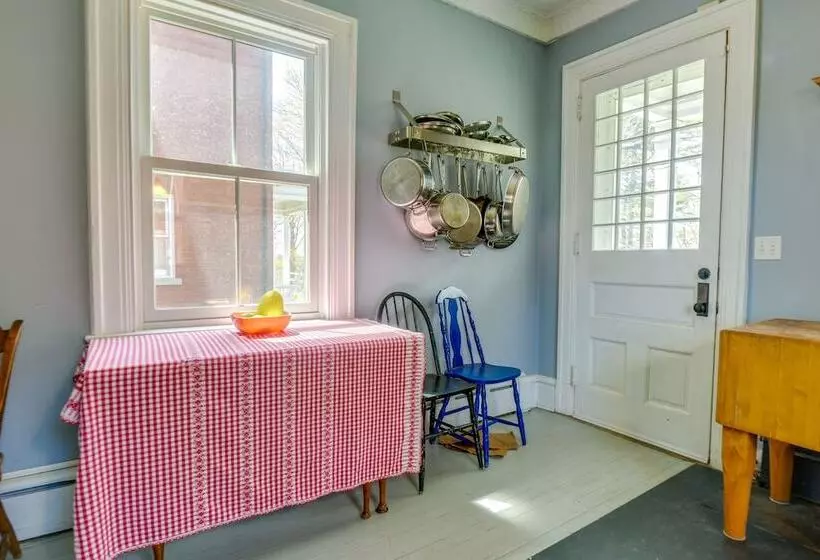 Historic Casco Bay Home On Great Diamond Island