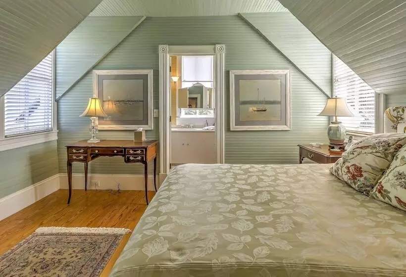 Historic Manteo House On Roanoke Sound W/ Dock!
