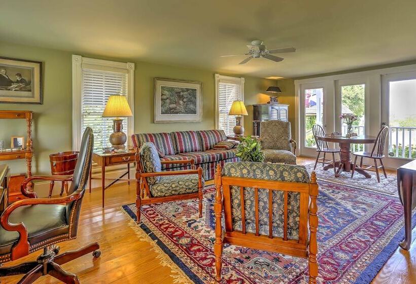 Historic Manteo House On Roanoke Sound W/ Dock!