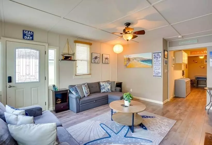 Historic Nautical Retreat Steps From Beach & Bites