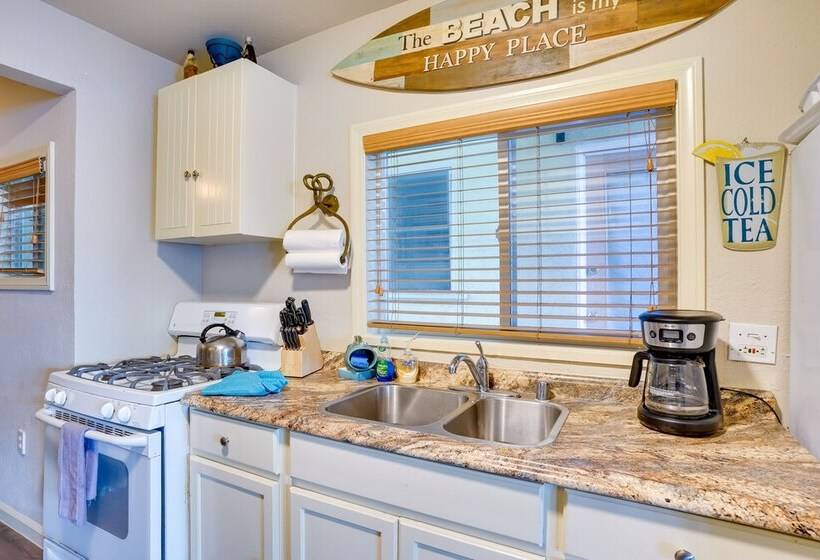 Historic Nautical Retreat Steps From Beach & Bites