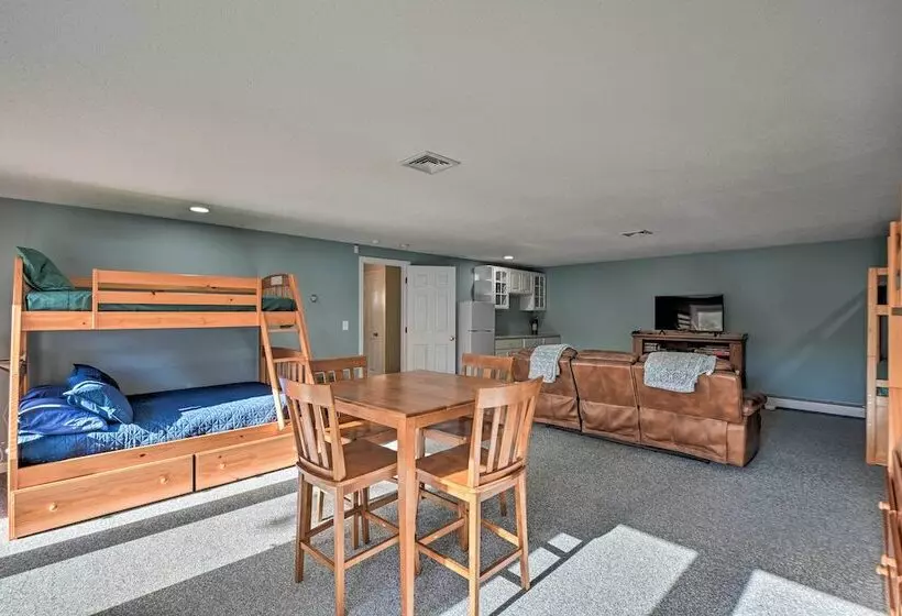 Inviting Lakefront Home: Seasonal Boat Dock!