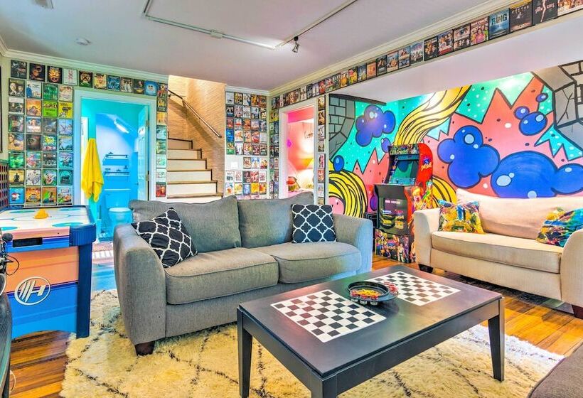 Game Room & Mountain Views: Lake Lure Retreat!