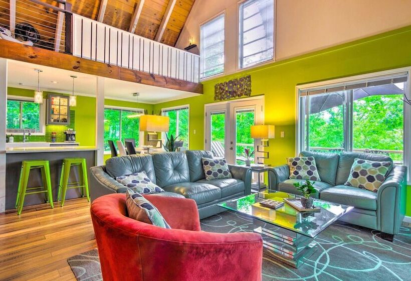 Game Room & Mountain Views: Lake Lure Retreat!