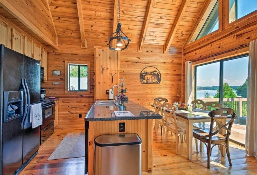 Lakefront Keowee Home W/ Dock ~ 14 Mi To Clemson