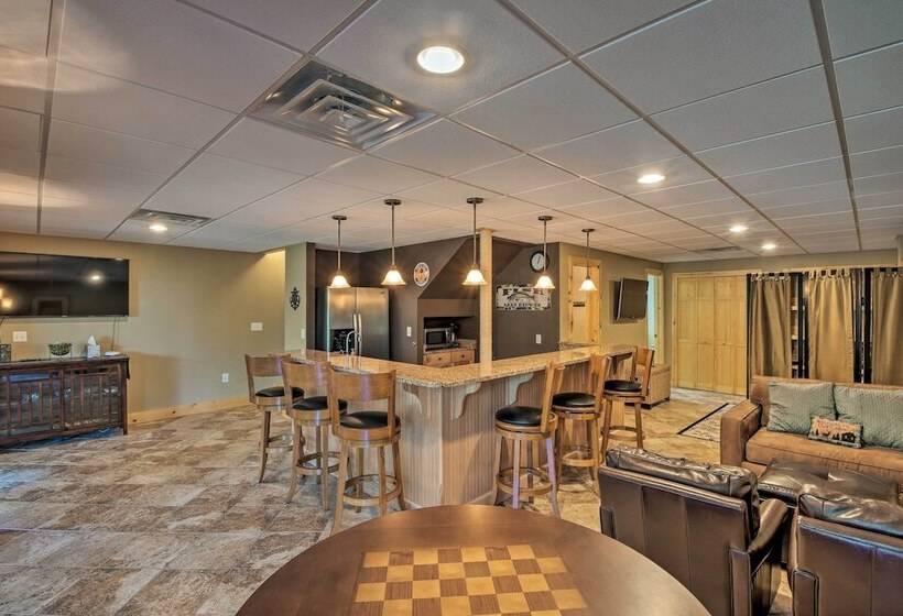 Lakefront Keowee Home W/ Dock ~ 14 Mi To Clemson