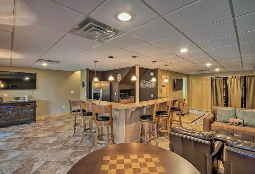 Lakefront Keowee Home W/ Dock ~ 14 Mi To Clemson