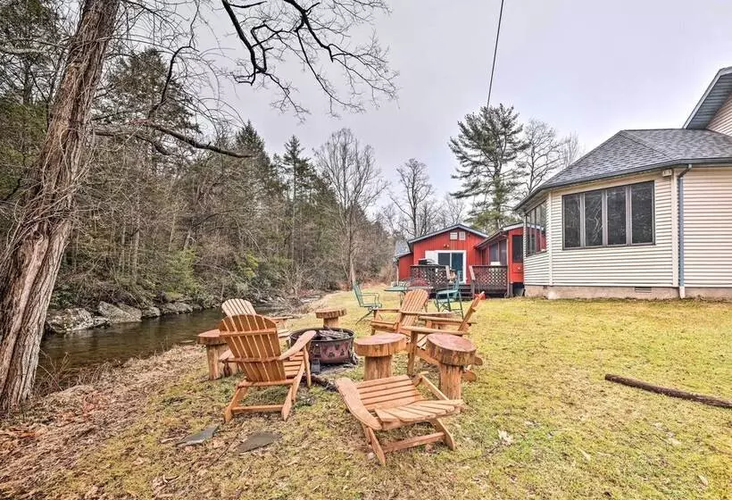 Luxe Cresco Lodge On Creek W/ Movie Theater & Deck