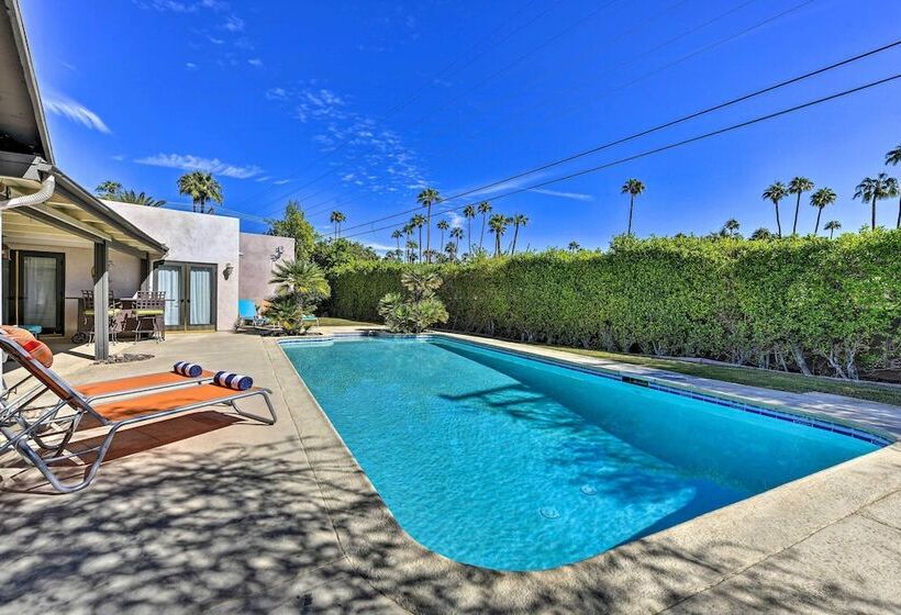 Luxe Palm Springs Home W/ Backyard Oasis!