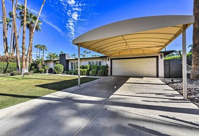 Luxe Palm Springs Home W/ Backyard Oasis!