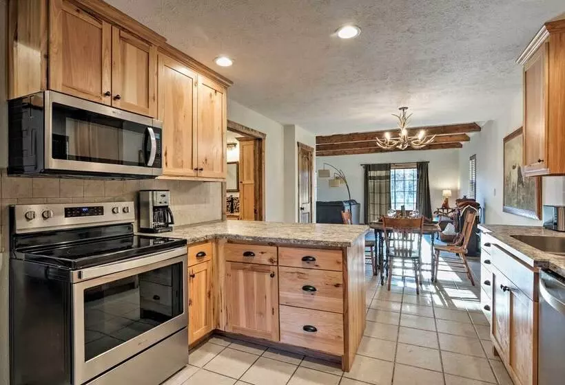 Luxury Cabin W/ Pond, Working Ranch Near Nevada