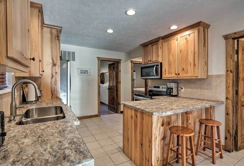 Luxury Cabin W/ Pond, Working Ranch Near Nevada