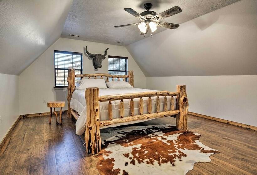 Luxury Cabin W/ Pond, Working Ranch Near Nevada