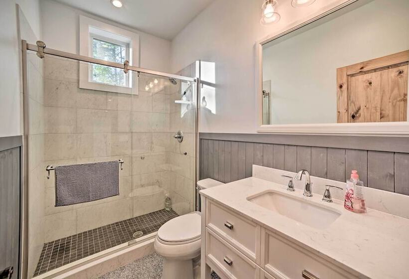 Luxury Home W/ Deck: Explore The Catskill Mtns!