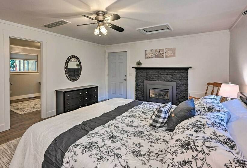 Modern Redmond Home With 2 Fireplaces & Yard!