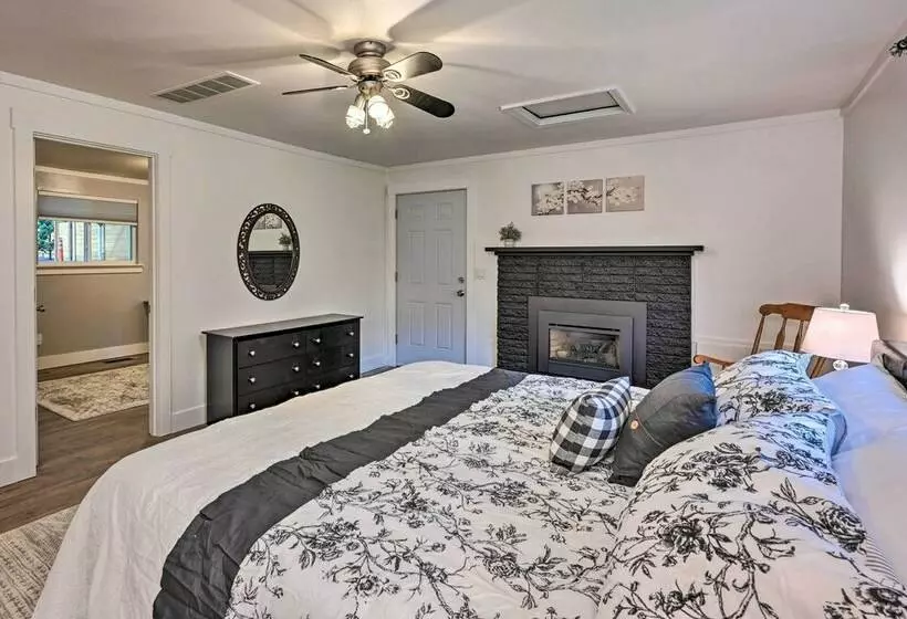 Modern Redmond Home With 2 Fireplaces & Yard!