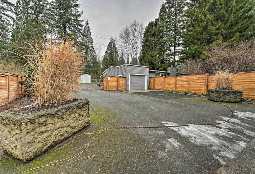 Modern Redmond Home With 2 Fireplaces & Yard!