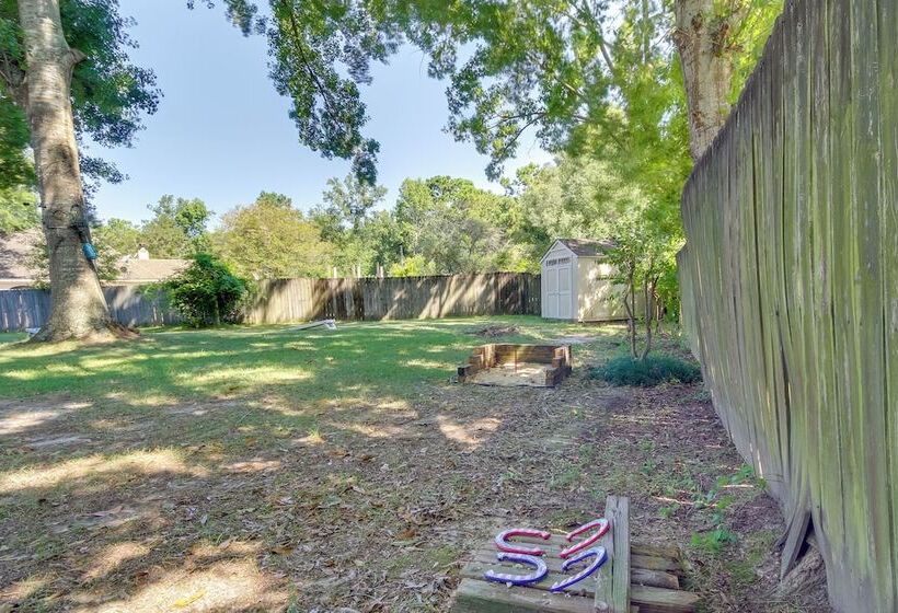 Ocean Springs Home W/ Fire Pit & Game Room!