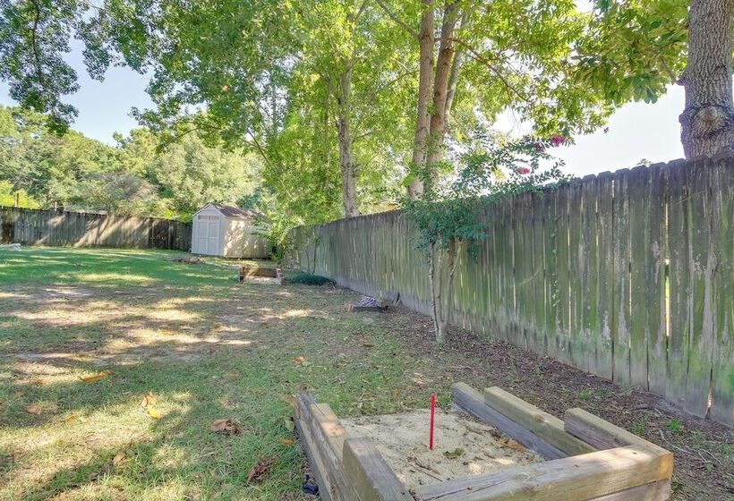 Ocean Springs Home W/ Fire Pit & Game Room!