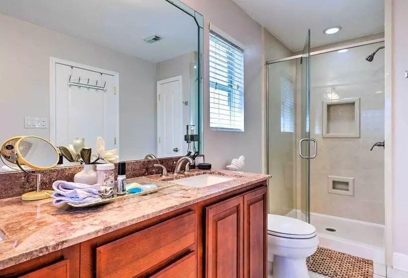 Ocean Springs Home W/ Fire Pit & Game Room!