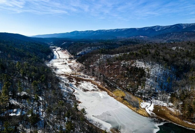 Peaceful Basye Home ~ 3 Mi To Bryce Resort!