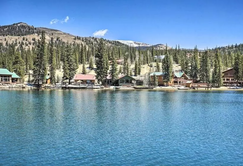 Peaceful Lake San Cristobal Cabin: Canoes Provided