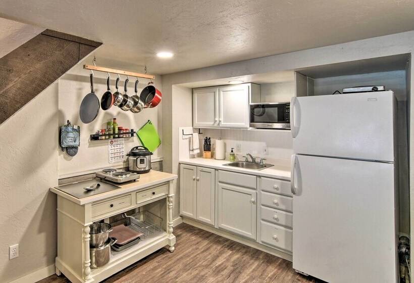 Peaceful Lake San Cristobal Cabin: Canoes Provided