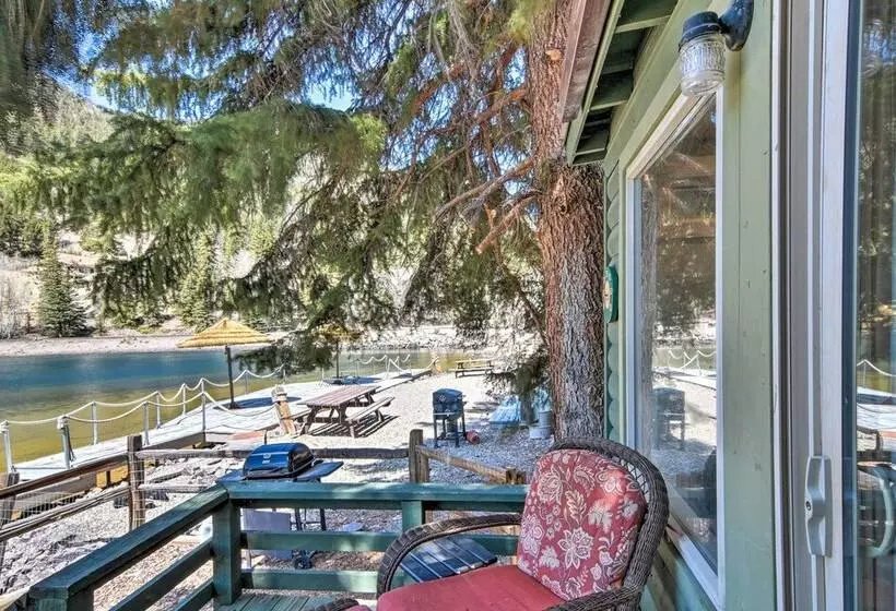 Peaceful Lake San Cristobal Cabin: Canoes Provided