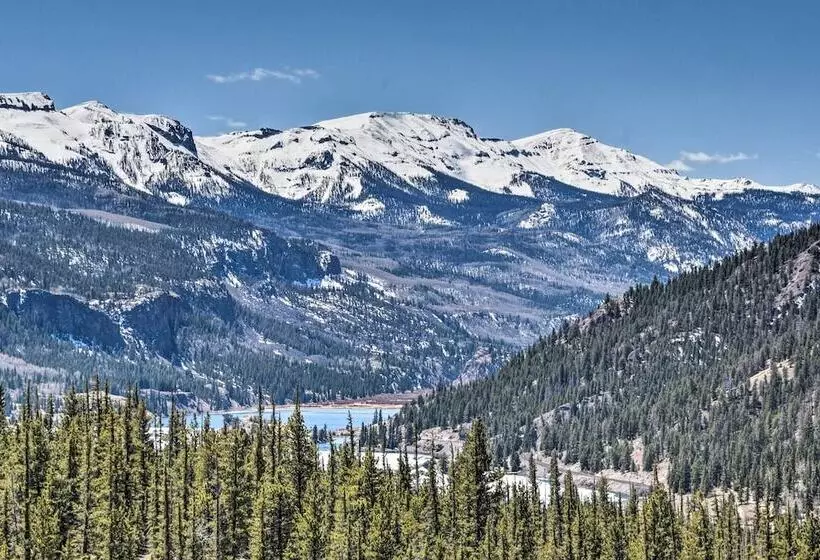 Peaceful Lake San Cristobal Cabin: Canoes Provided