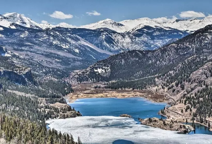 Peaceful Lake San Cristobal Cabin: Canoes Provided