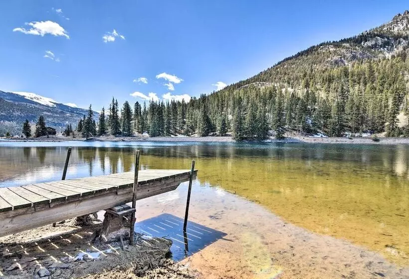 Peaceful Lake San Cristobal Cabin: Canoes Provided