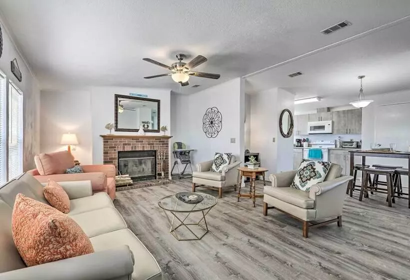 Pet Friendly Home: 10 Mi To Lake Okeechobee!