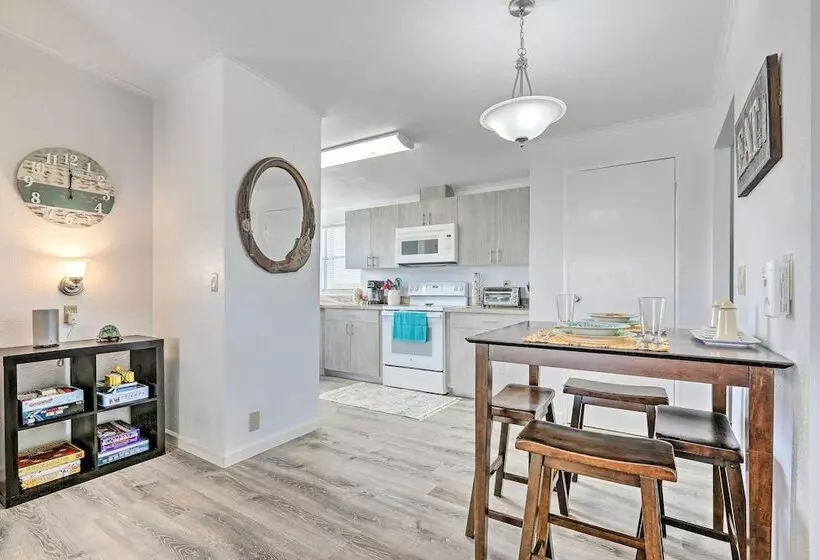 Pet Friendly Home: 10 Mi To Lake Okeechobee!