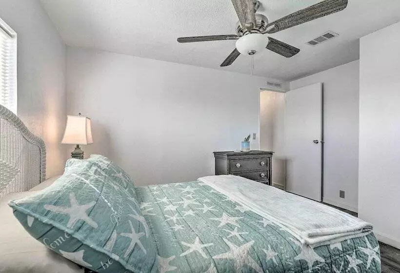 Pet Friendly Home: 10 Mi To Lake Okeechobee!