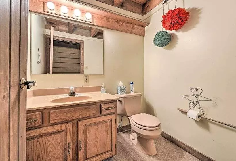 Primitive Goshen Pine Lodge With Fireplace!