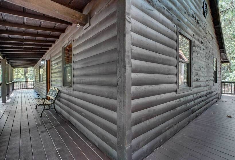 Private Broken Bow Cabin W/ Hot Tub + Gazebo!