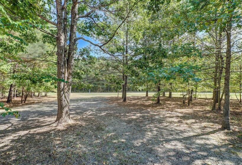 Private Broken Bow Cabin W/ Hot Tub + Gazebo!