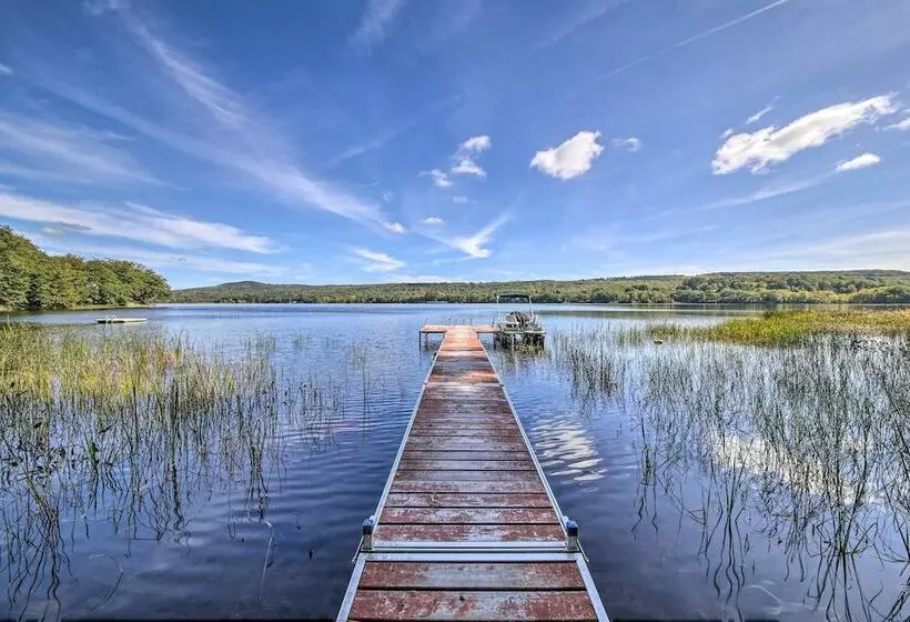 Quiet & Lovely Lakefront Cottage For Families!