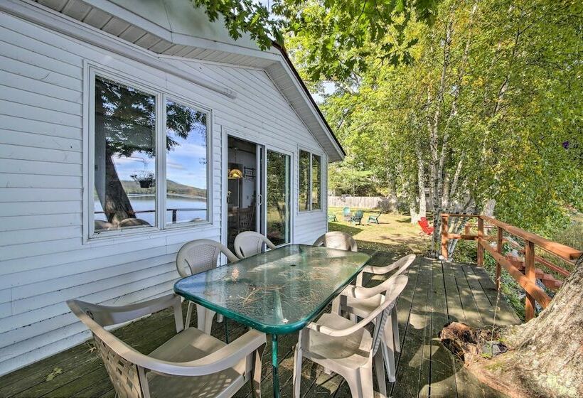 Quiet & Lovely Lakefront Cottage For Families!