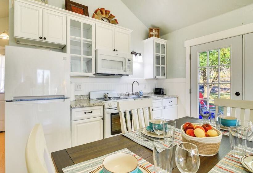 Ranch Cabin W/ Decks, 10 Mi To Fredericksburg