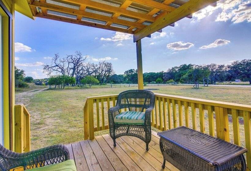 Ranch Cabin W/ Decks, 10 Mi To Fredericksburg