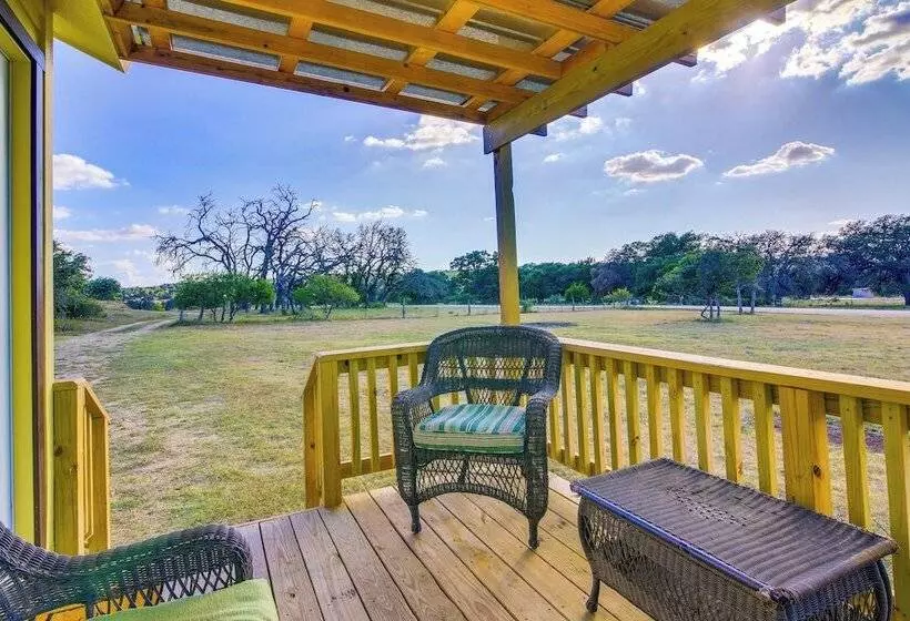 Ranch Cabin W/ Decks, 10 Mi To Fredericksburg