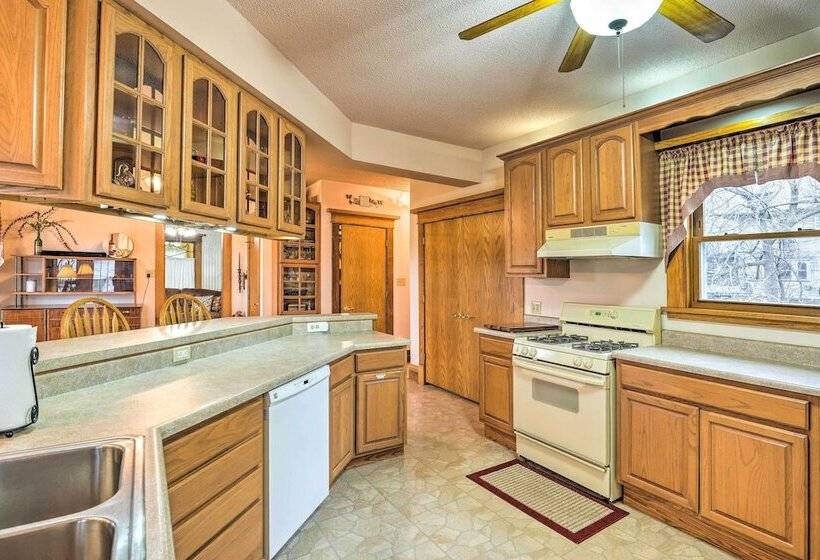 Relaxing Waterloo Retreat W/ Orchard View!